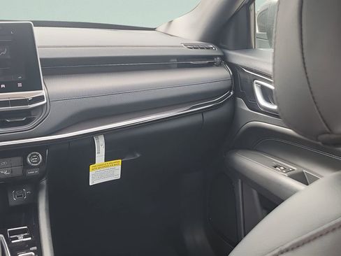 New 2026 Jeep Compass Latitude image 26