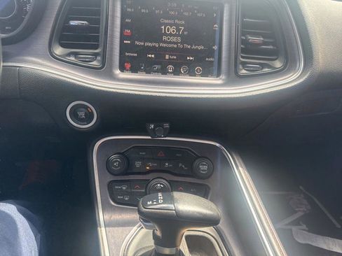 Used 2015 Dodge Challenger R/T Plus RWD image 23