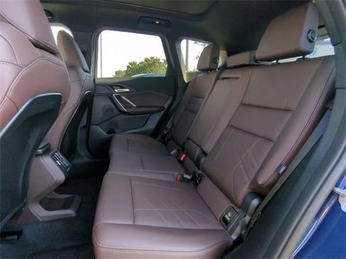 Used 2025 BMW X1 xDrive28i image 16