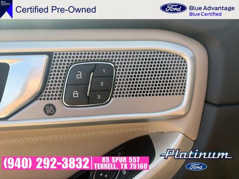 Used 2022 Ford Explorer Limited w/ Equipment Group 301A RWD image 13