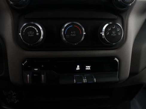 Used 2024 RAM 2500 Big Horn w/ Bed Utility Group image 6