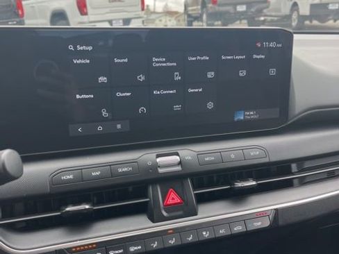 Used 2025 Kia K4 LXS image 42