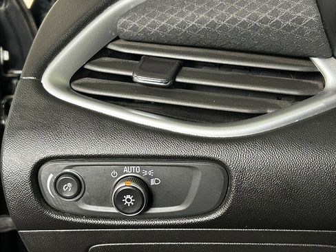 Used 2024 Chevrolet Malibu LT image 23