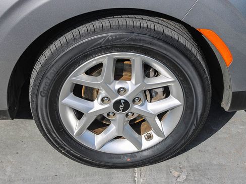 Used 2023 Kia Soul LX w/ Option Group 015 image 11