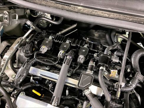 New 2025 Nissan Versa S w/ Trunk Package FWD image 32