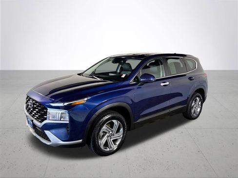 Used 2023 Hyundai Santa Fe SE image 2