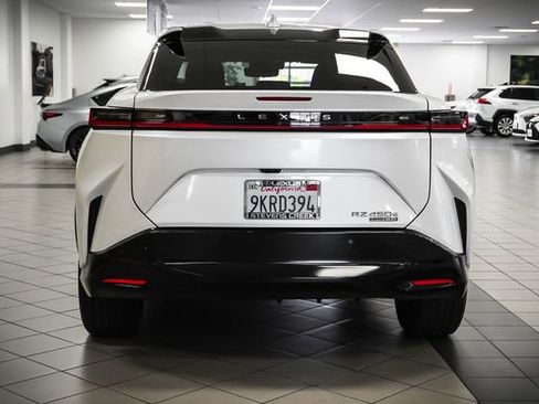 Certified 2023 Lexus RZ 450e Premium w/ Technology Package AWD/4WD image 7