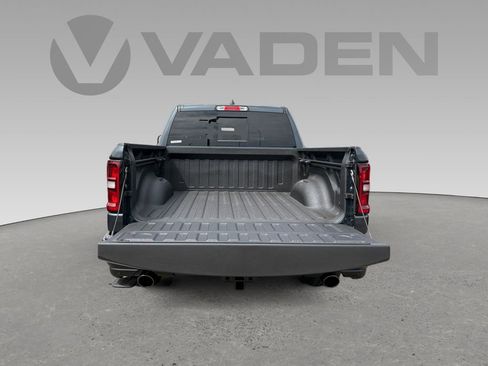 New 2026 RAM 1500 Big Horn AWD/4WD image 18