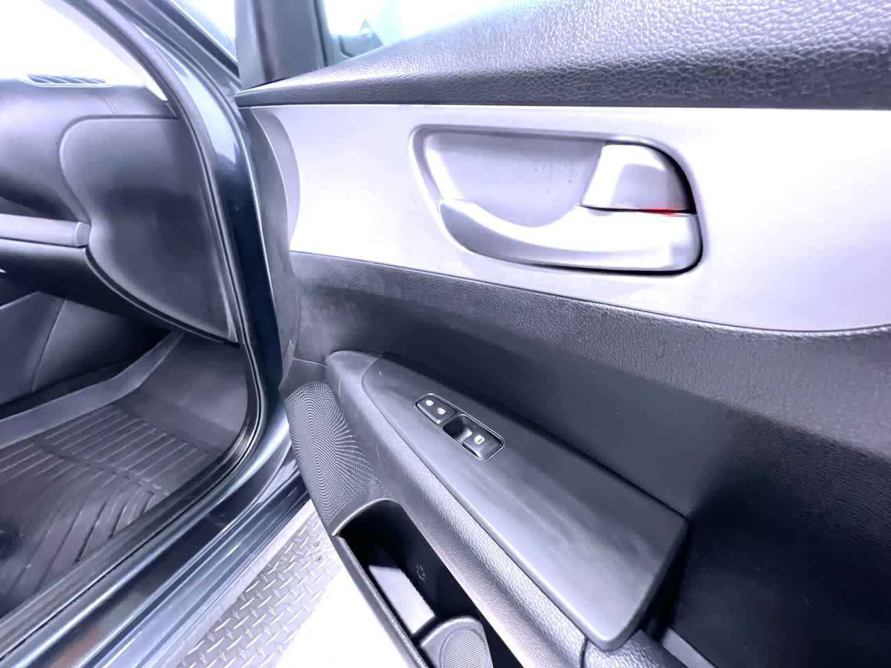Used 2023 Kia Forte LXS w/ LXS Technology Package FWD image 37