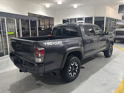 Used 2021 Toyota Tacoma TRD Off-Road w/ Technology Package AWD/4WD image 8