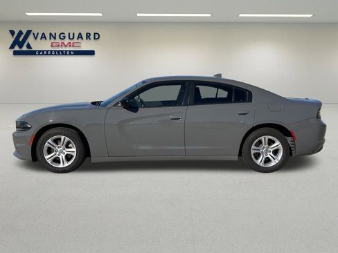 Used 2023 Dodge Charger SXT image 2