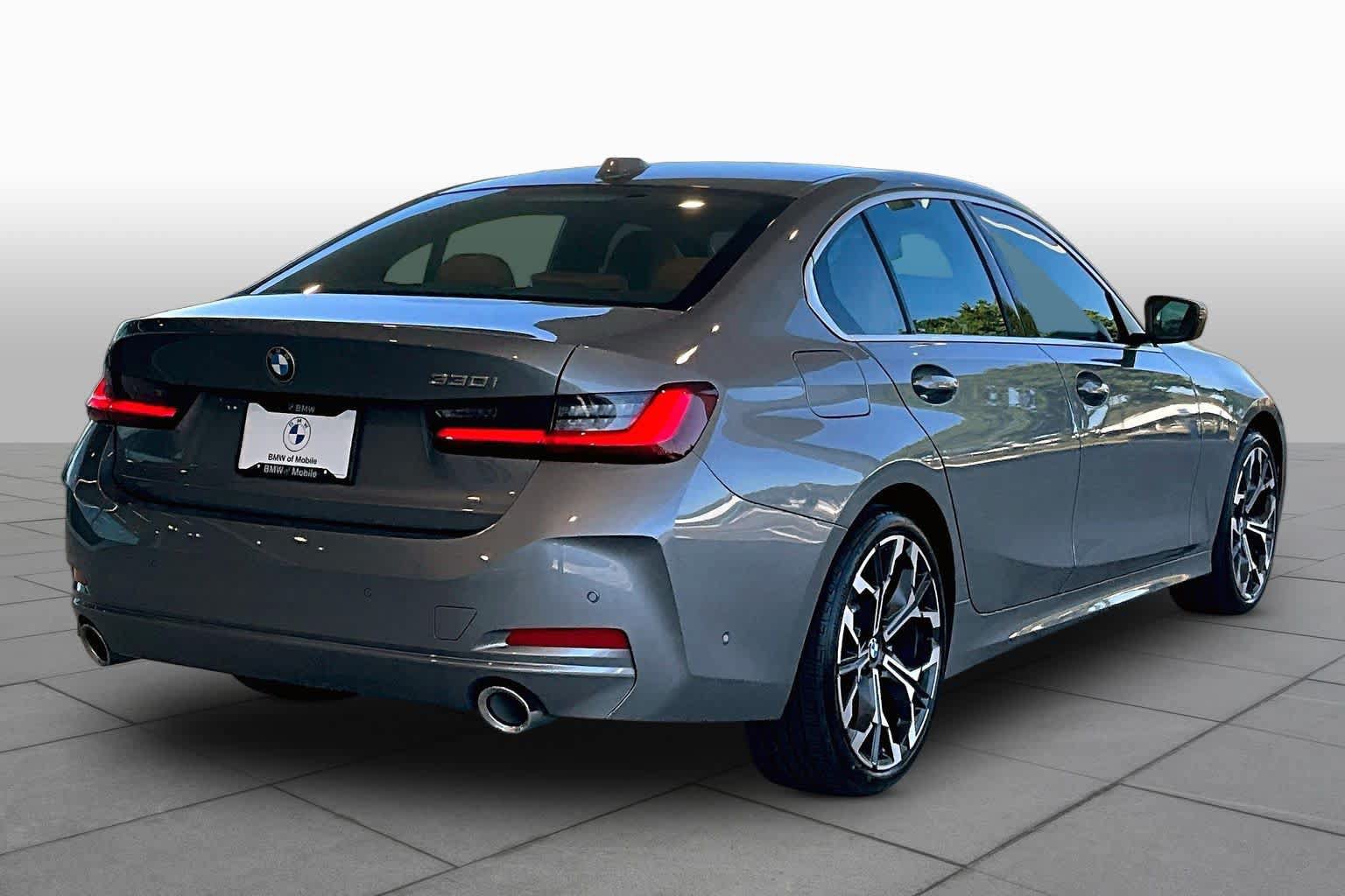 Used 2026 BMW 330i Sedan RWD image 12