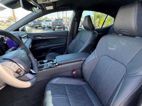 New 2026 Toyota Camry Hybrid image 16