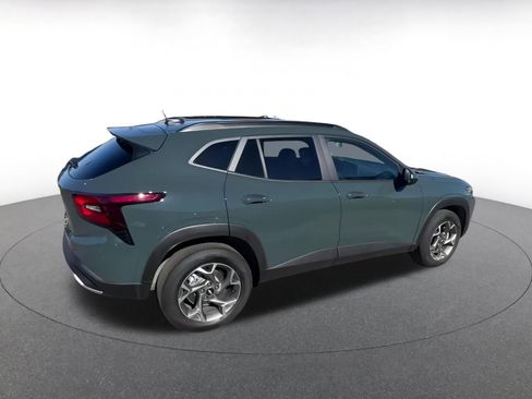 Used 2025 Chevrolet Trax LT image 15