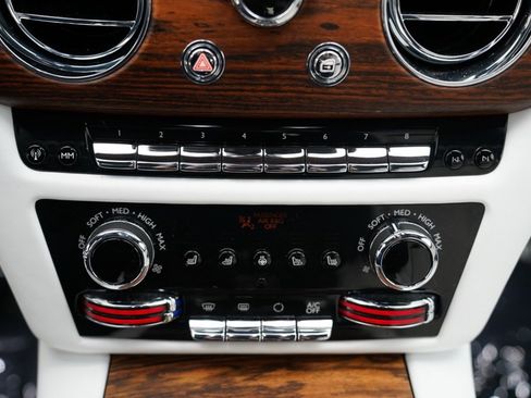 Certified 2022 Rolls-Royce Ghost image 40