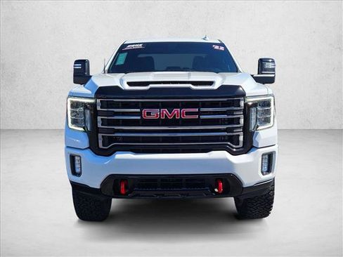 Used 2022 GMC Sierra 2500 AT4 AWD/4WD image 2