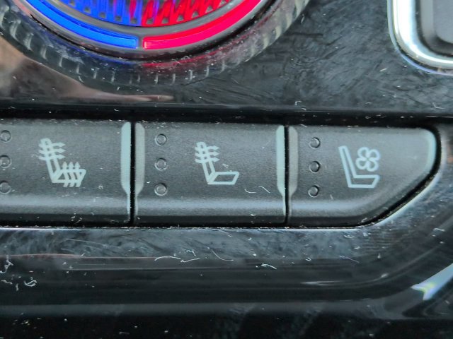 Used 2023 GMC Yukon Denali AWD/4WD image 23