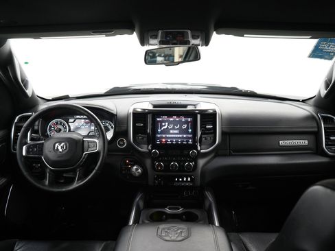 Used 2020 RAM 1500 Laramie AWD/4WD image 13