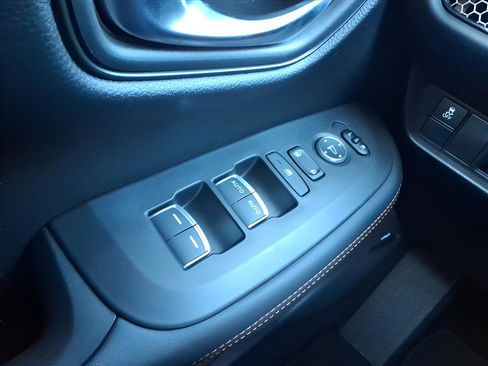 Used 2023 Honda HR-V Sport image 25