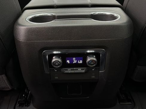 Used 2025 GMC Yukon XL Denali w/ Sun & Power Step Package image 36