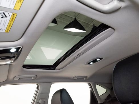 Used 2023 Kia Seltos EX image 10