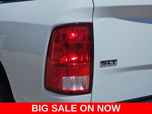 Used 2022 RAM 1500 Classic SLT w/ Electronics Group AWD/4WD image 40
