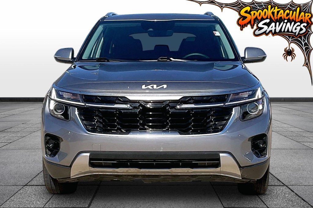 Used 2024 Kia Seltos EX AWD/4WD image 3