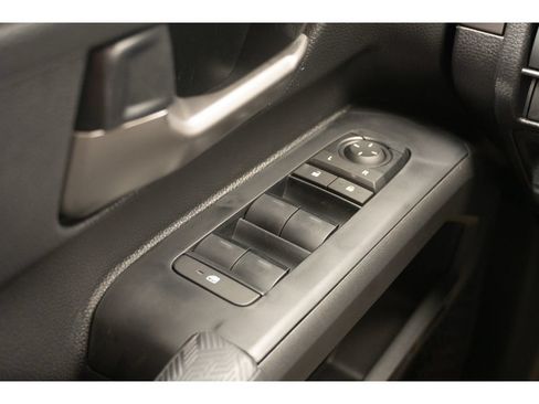 Certified 2026 Toyota Tacoma TRD Off-Road AWD/4WD image 28
