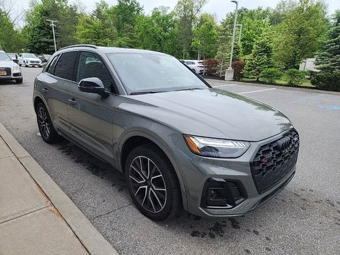 Used 2023 Audi SQ5 Prestige AWD/4WD image 12