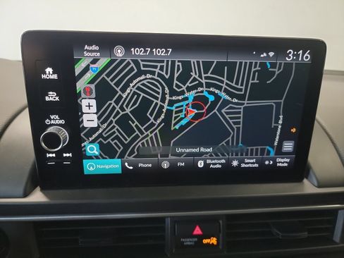 Used 2025 Honda Pilot Elite image 22