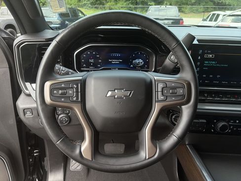 Used 2024 Chevrolet Silverado 2500 High Country w/ Midnight Edition AWD/4WD image 28