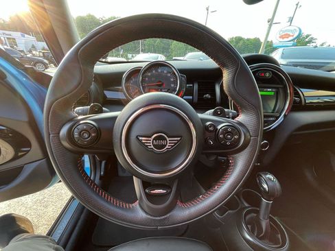Used 2019 MINI Cooper S w/ Premium Package FWD image 8