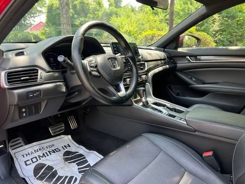 Used 2019 Honda Accord Sport image 11