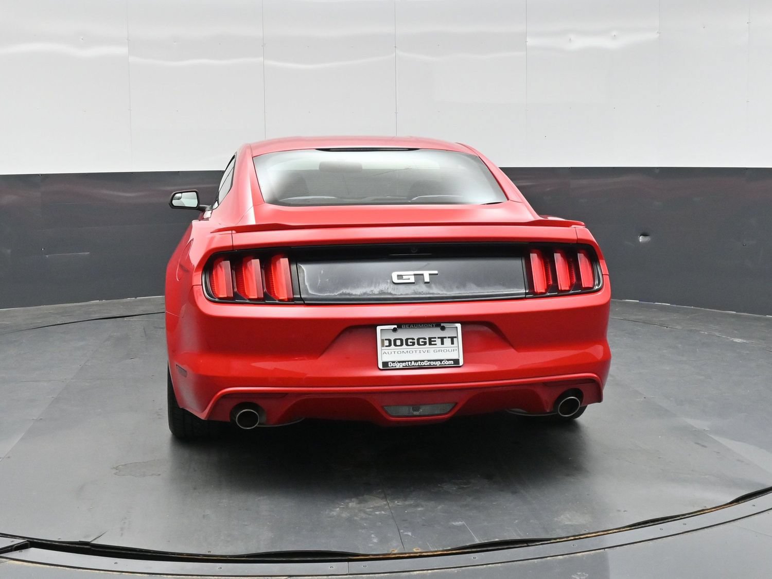 Used 2015 Ford Mustang GT RWD image 5