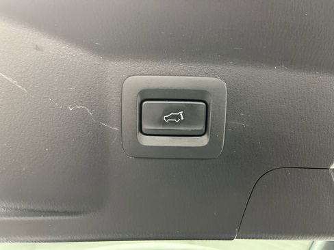 Used 2019 MAZDA CX-9 Touring w/ Touring Premium Package image 31