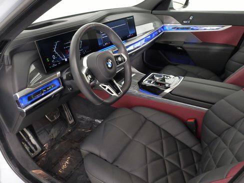 Used 2024 BMW 740i xDrive image 29