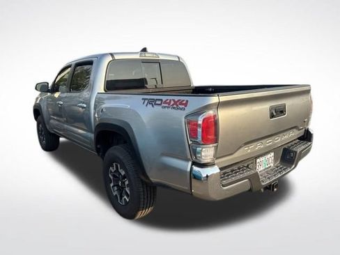 Used 2023 Toyota Tacoma TRD Off-Road AWD/4WD image 4