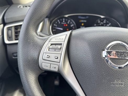 Used 2016 Nissan Rogue S image 23