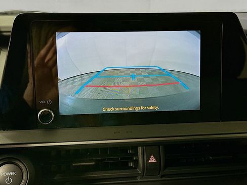 Used 2024 Toyota Prius LE image 14