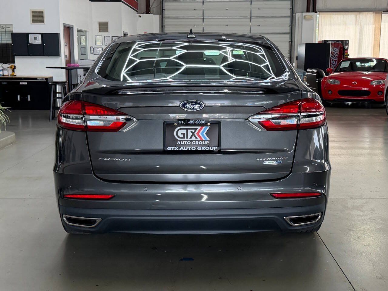 Used 2019 Ford Fusion Titanium AWD/4WD image 3