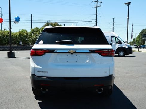 Used 2023 Chevrolet Traverse LT FWD image 7