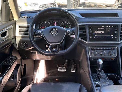Used 2019 Volkswagen Atlas SE w/ Panoramic Sunroof Package image 5