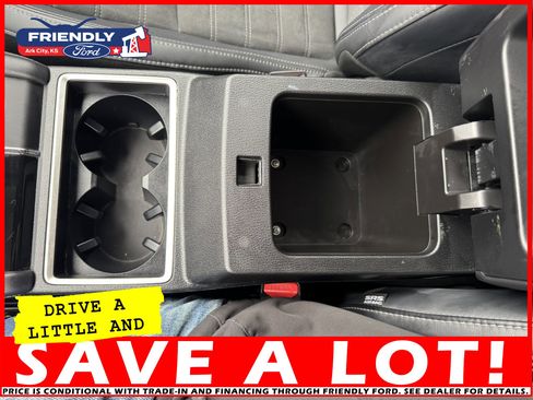 Used 2024 Mitsubishi Outlander SE image 33