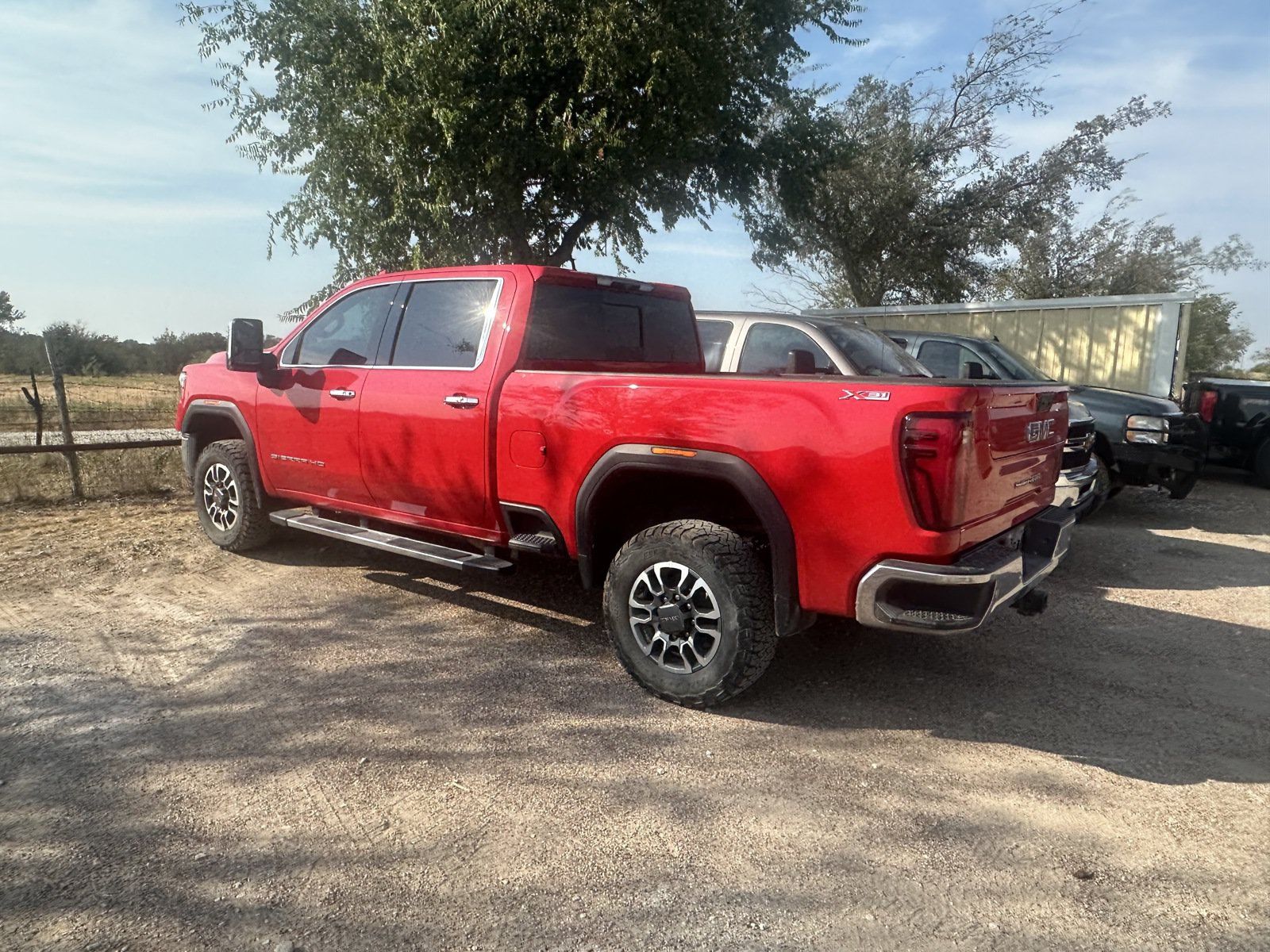Used 2024 GMC Sierra 2500 SLT w/ Texas SLT Premium Package AWD/4WD image 1