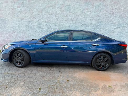 Used 2019 Nissan Altima 2.5 S FWD image 6