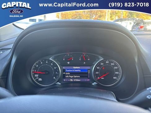 Used 2023 GMC Terrain SLT w/ Tech Package image 25