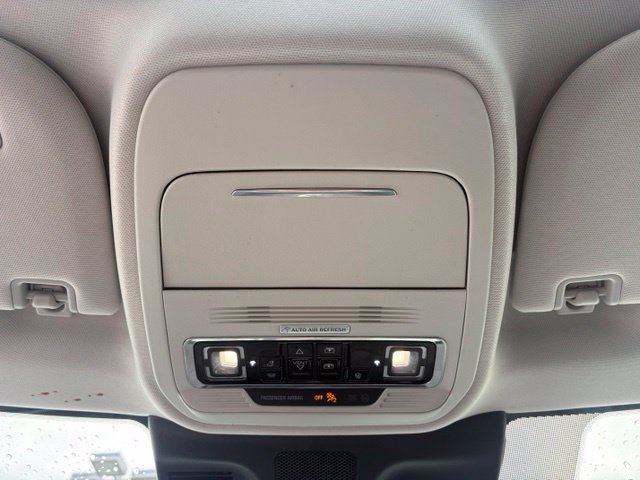 Used 2025 Lincoln Navigator Reserve AWD/4WD image 25