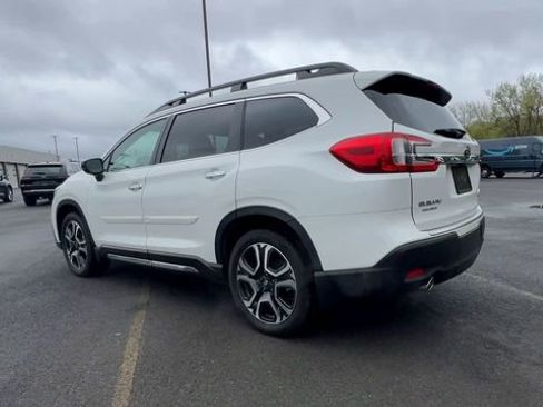 Used 2025 Subaru Ascent Touring w/ Popular Package #1 AWD/4WD image 6