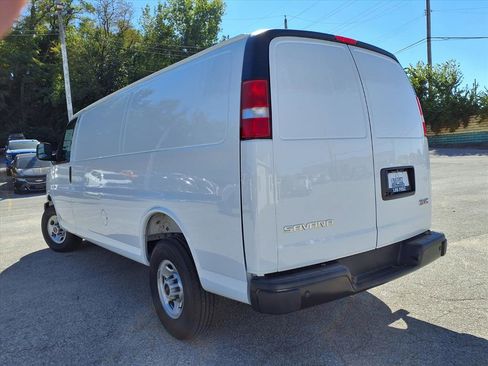 New 2025 GMC Savana 2500 Work Van w/ Driver Convenience Package image 23