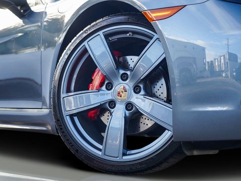 Used 2025 Porsche 718 Cayman S image 4